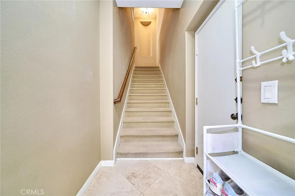 31 Gingerwood Irvine, CA 92603