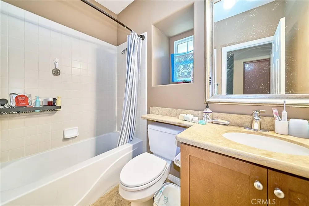 31 Gingerwood Irvine, CA 92603