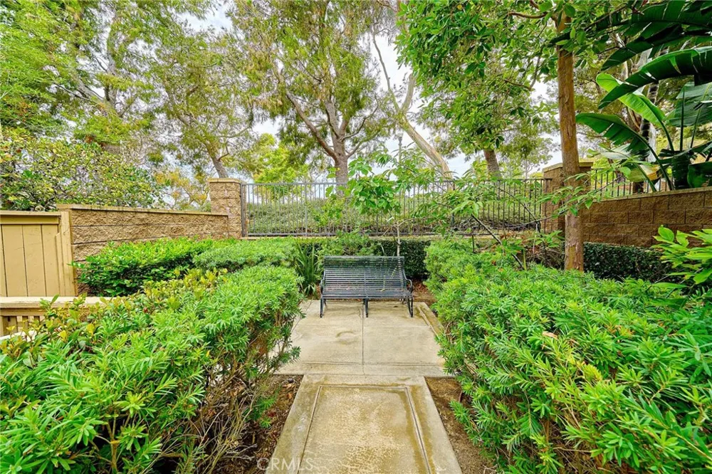 31 Gingerwood Irvine, CA 92603