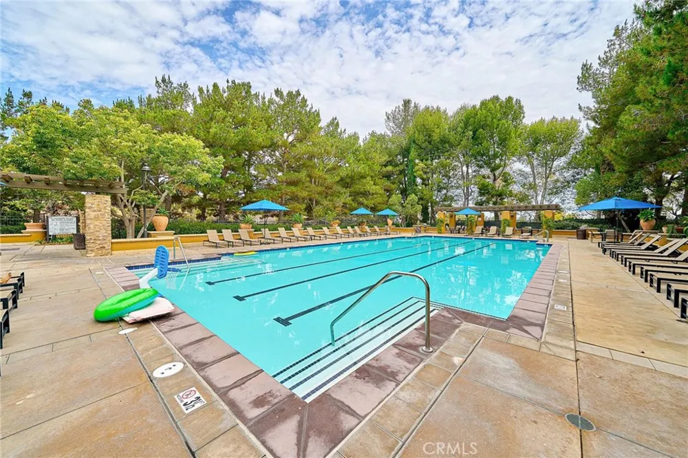 31 Gingerwood Irvine, CA 92603