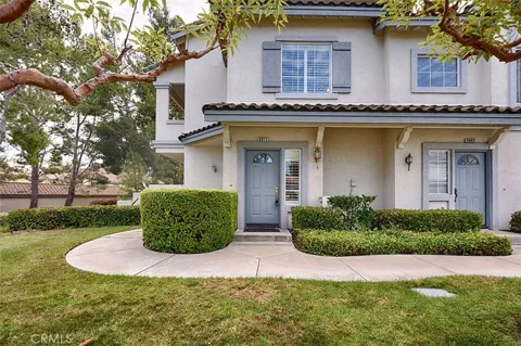 8015 E Treeview Court