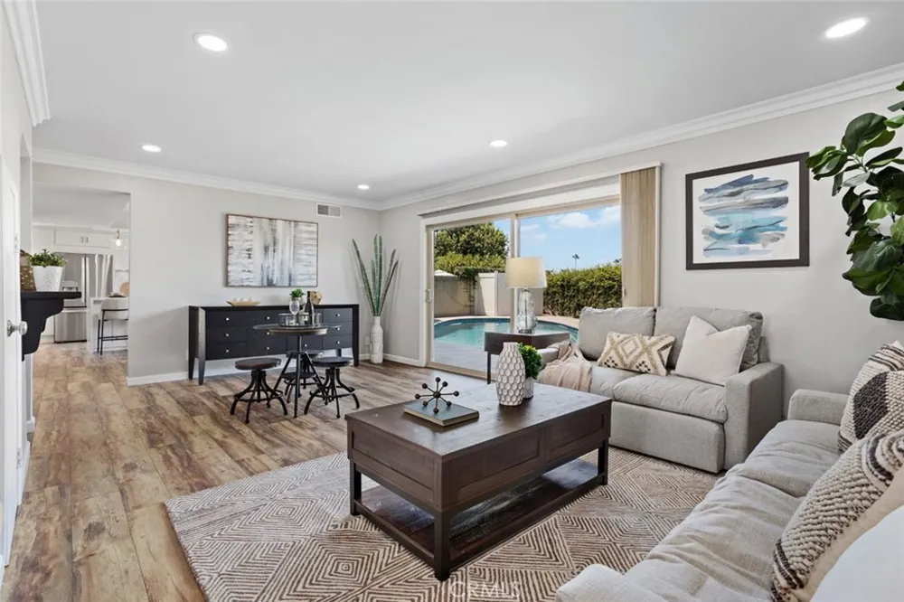 1639 S Camrose Way Anaheim, CA 92802