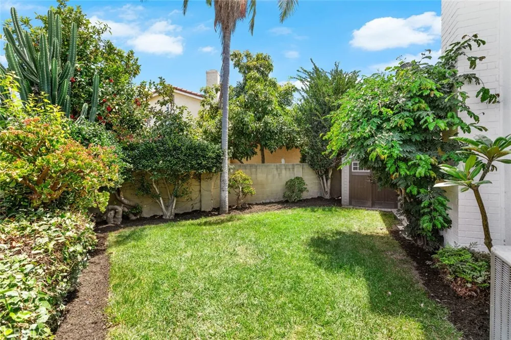 1639 S Camrose Way Anaheim, CA 92802