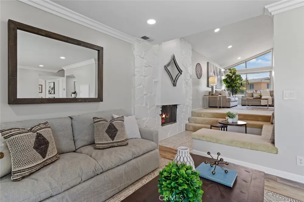 1639 S Camrose Way Anaheim, CA 92802