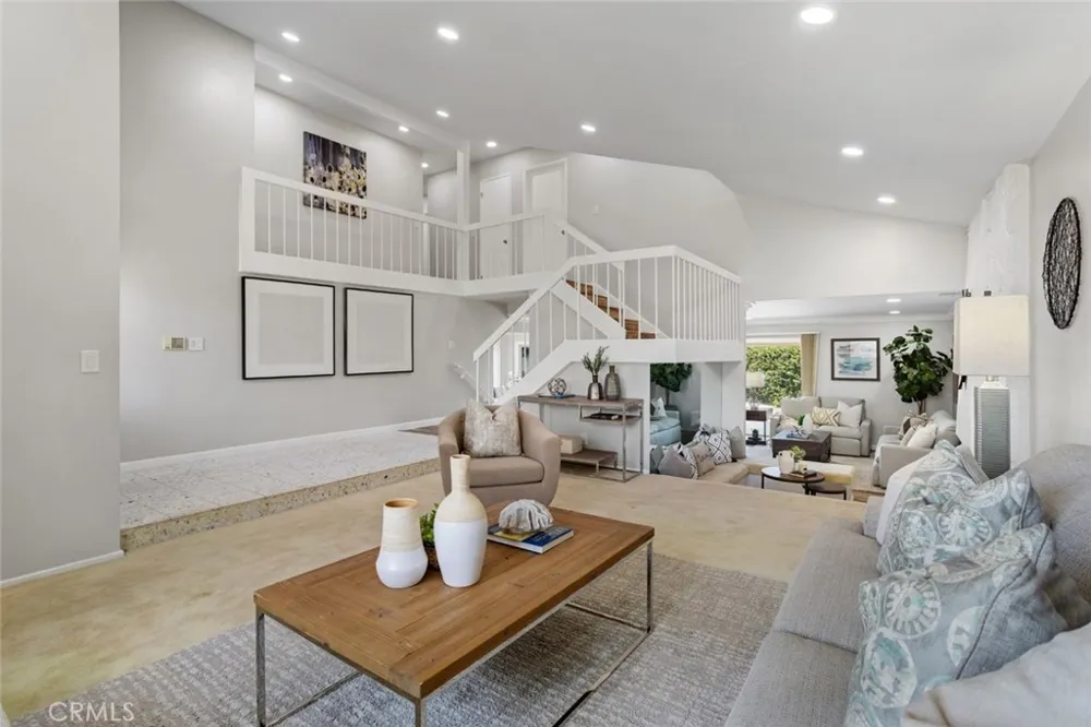 1639 S Camrose Way Anaheim, CA 92802