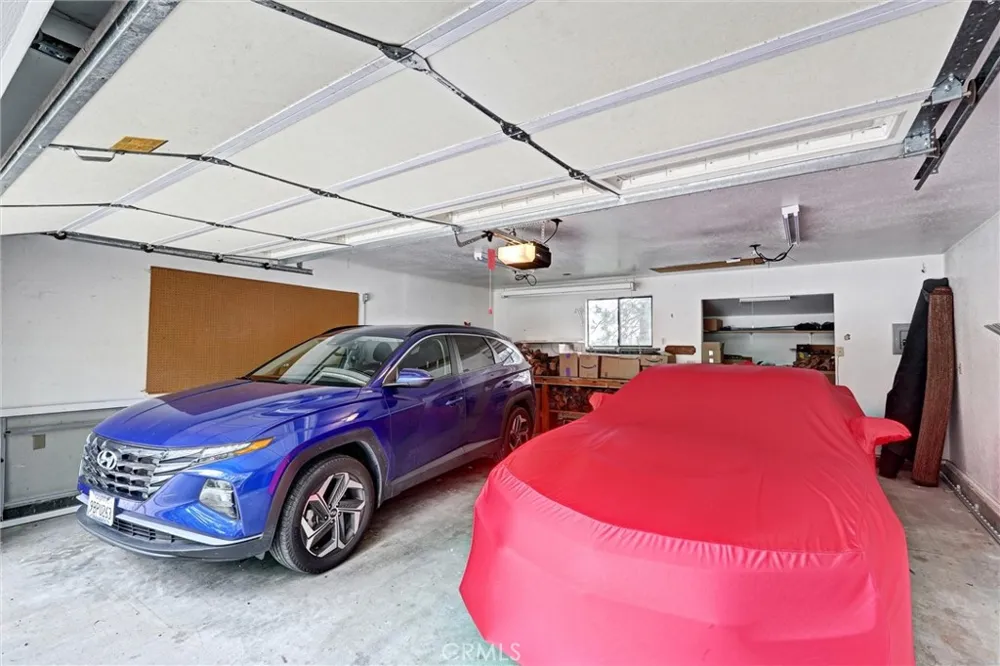 30396 Live Oak Drive Running Springs, CA 92382