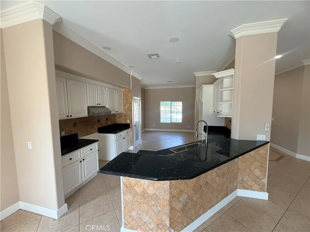 48923 Taos Cabazon, CA 92230