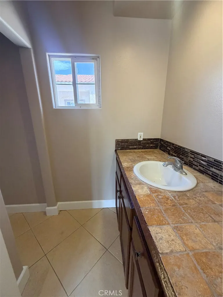 48923 Taos Cabazon, CA 92230