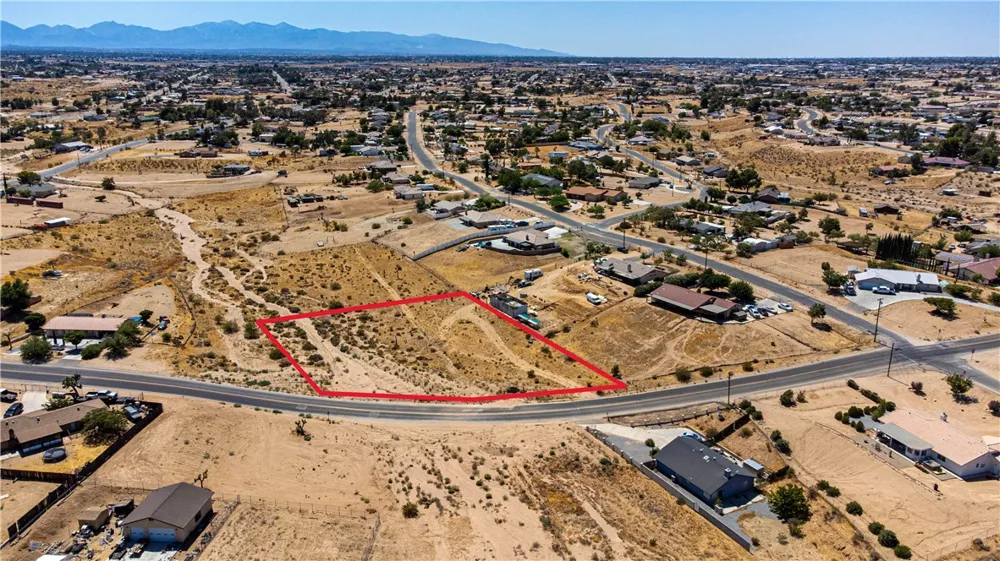 10656 Choiceana Hesperia, CA 92345