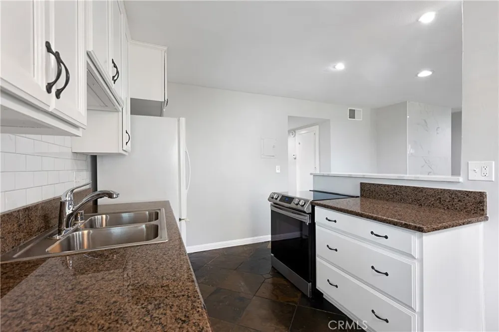 17572 Vandenberg Lane #01 Tustin, CA 92780