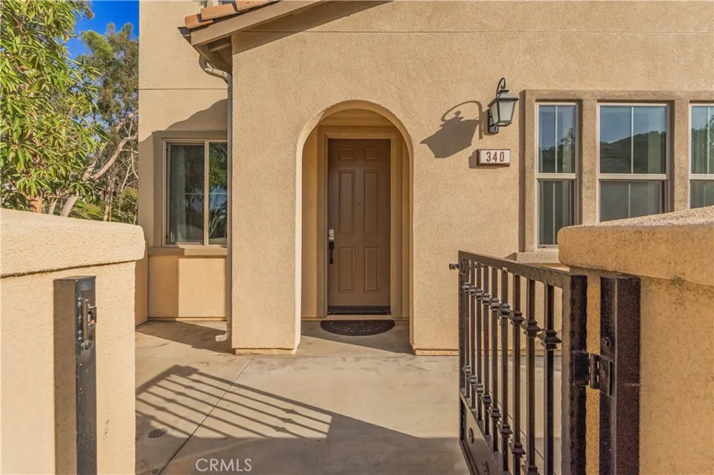 340 S Auburn Heights Anaheim, CA 92807