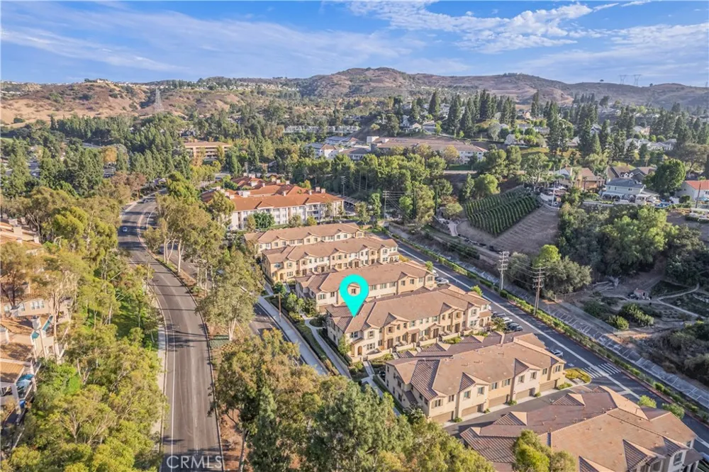 340 S Auburn Heights Anaheim, CA 92807