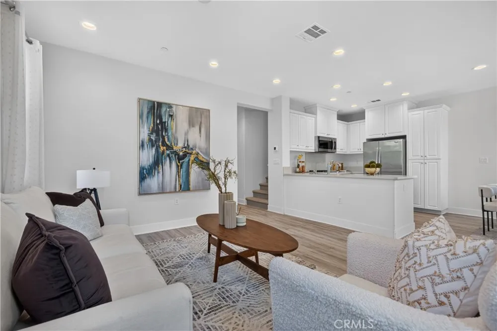 340 S Auburn Heights Anaheim, CA 92807