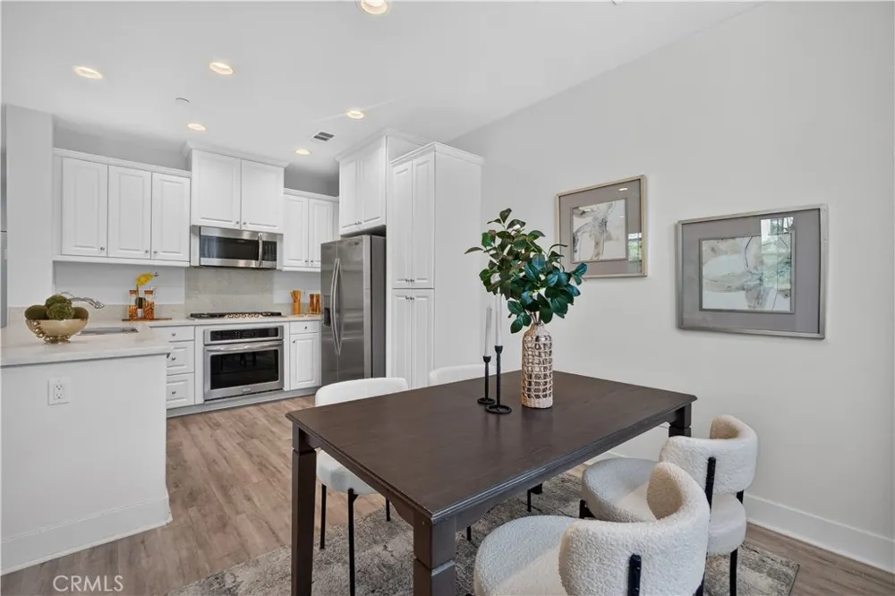 340 S Auburn Heights Anaheim, CA 92807