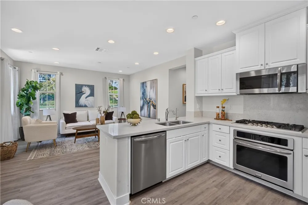340 S Auburn Heights Anaheim, CA 92807