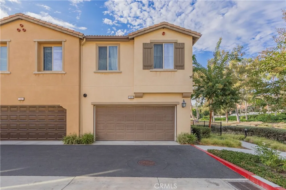 340 S Auburn Heights Anaheim, CA 92807