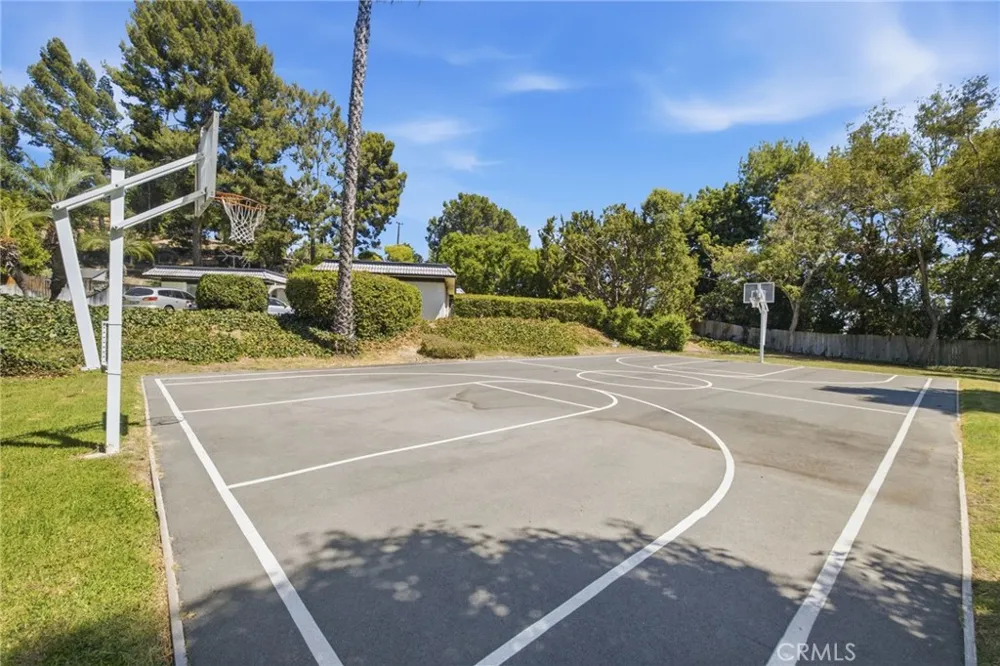 535 Passiflora Drive La Habra Heights, CA 90631