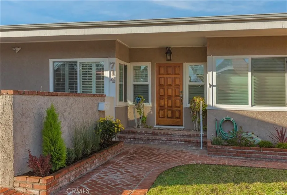 714 Oceanview Fullerton, CA 92832