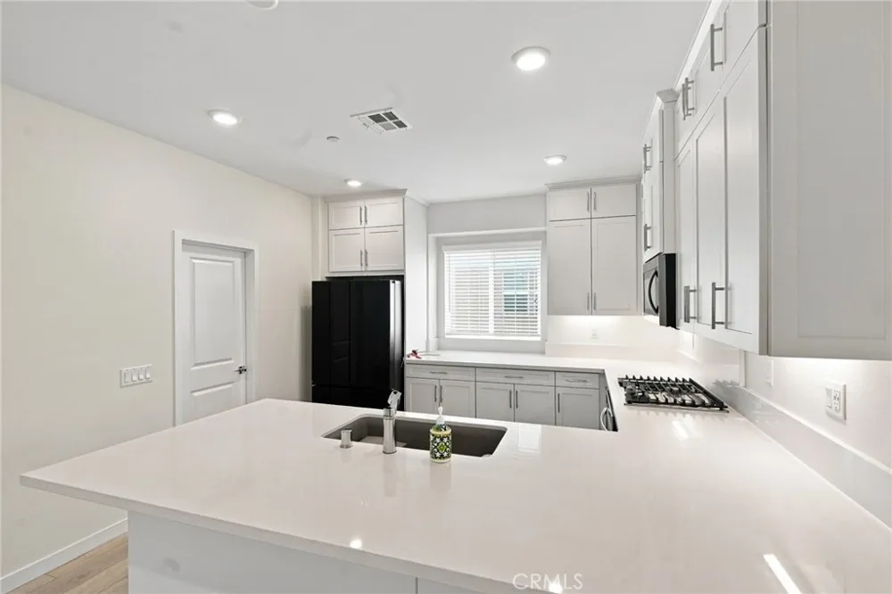 1279 Bonnet Way Torrance, CA 90502