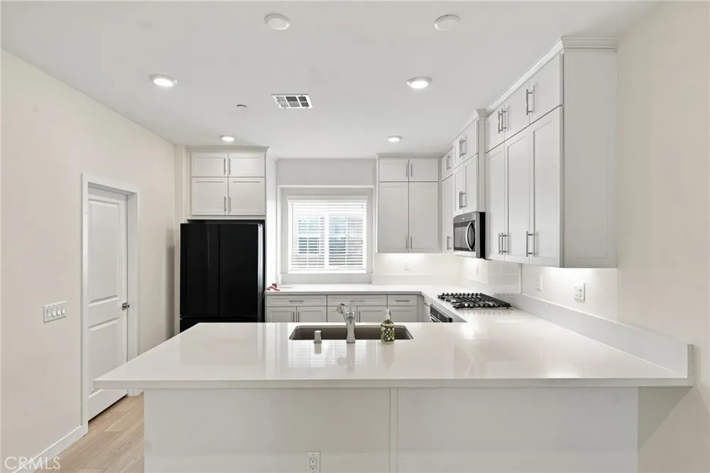 1279 Bonnet Way Torrance, CA 90502