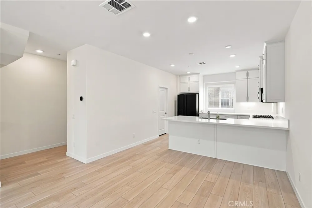 1279 Bonnet Way Torrance, CA 90502