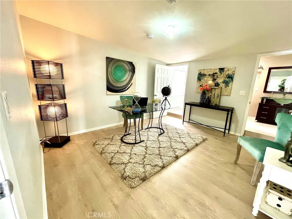 17912 Gridley Road Artesia, CA 90701
