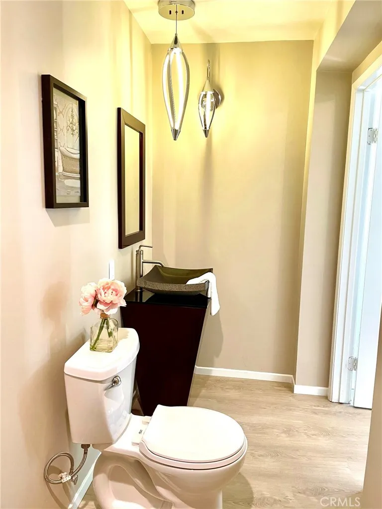 17912 Gridley Road Artesia, CA 90701