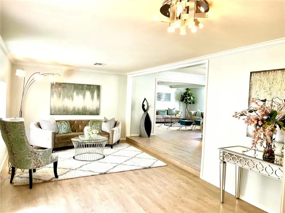 17912 Gridley Road Artesia, CA 90701
