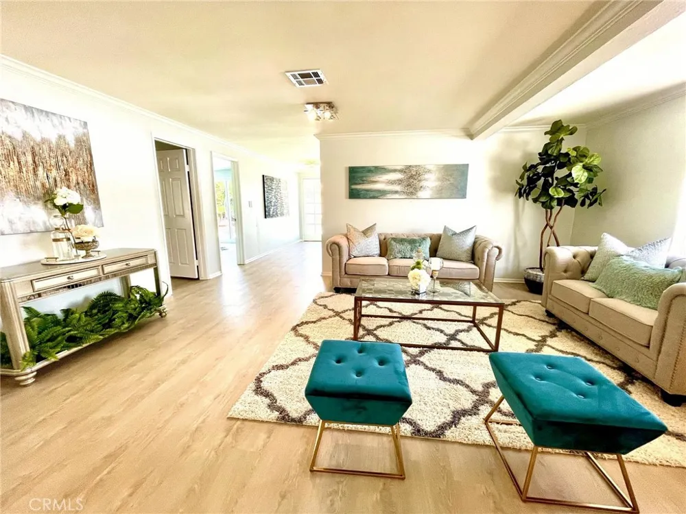 17912 Gridley Road Artesia, CA 90701