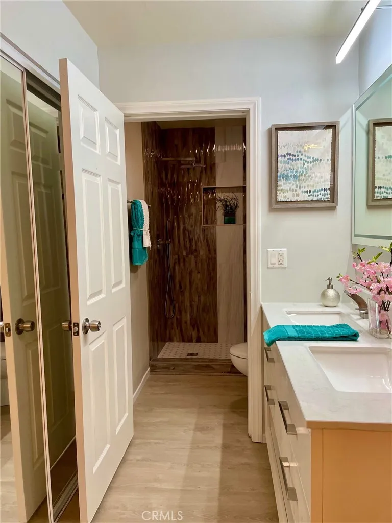 17912 Gridley Road Artesia, CA 90701