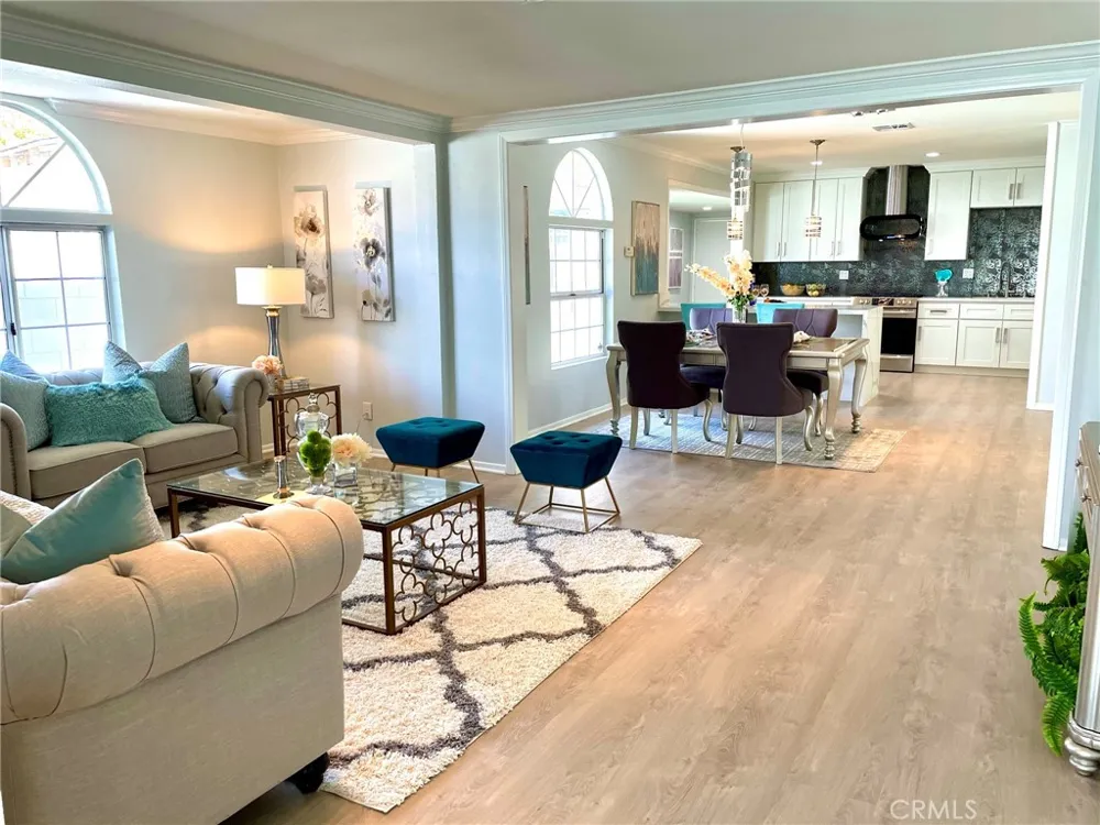 17912 Gridley Road Artesia, CA 90701