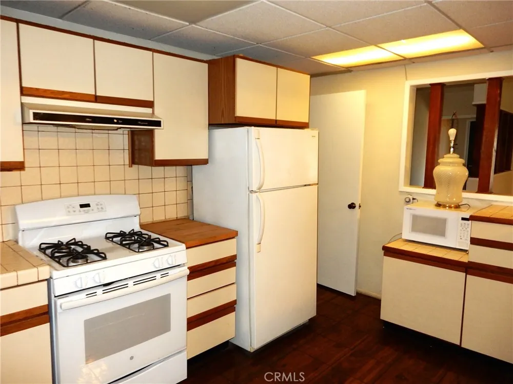 8157 Calendula Drive Buena Park, CA 90620