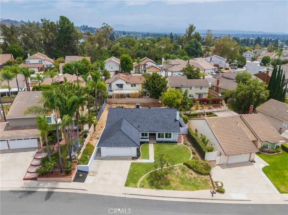 1182 Sunnyhills Brea, CA 92821