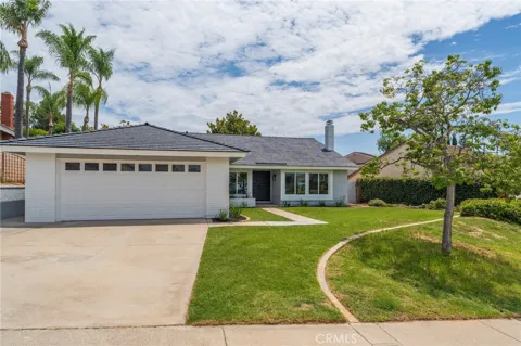 1182 Sunnyhills