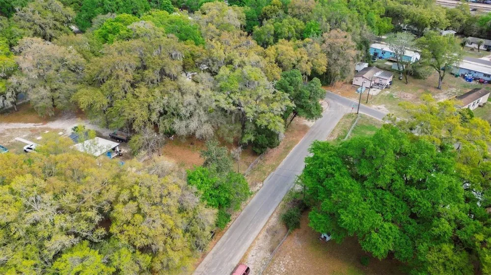LAWRENCE ST Wildwood, FL 34785