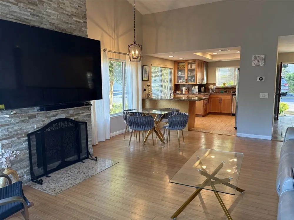 434 Vista Dorado Oak Park, CA 91377