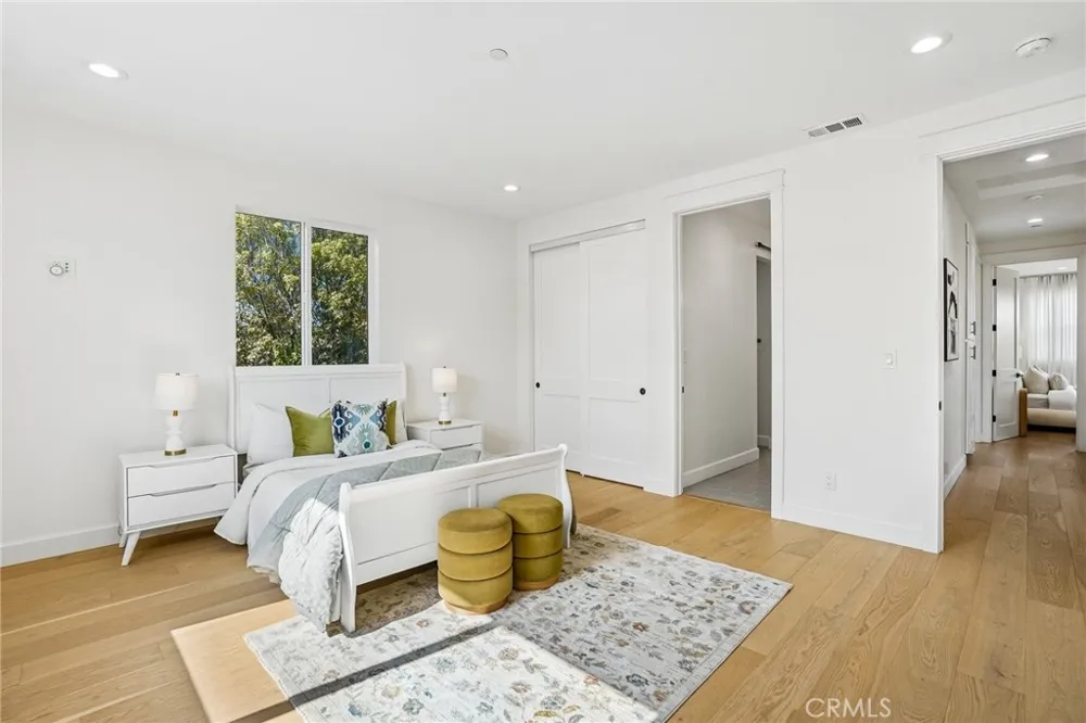 8308 Mcconnell Avenue Los Angeles, CA 90045