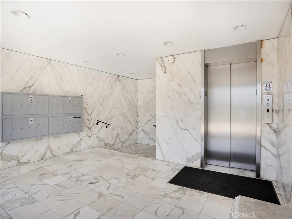 635 Paseo De La Playa #203 Redondo Beach, CA 90277