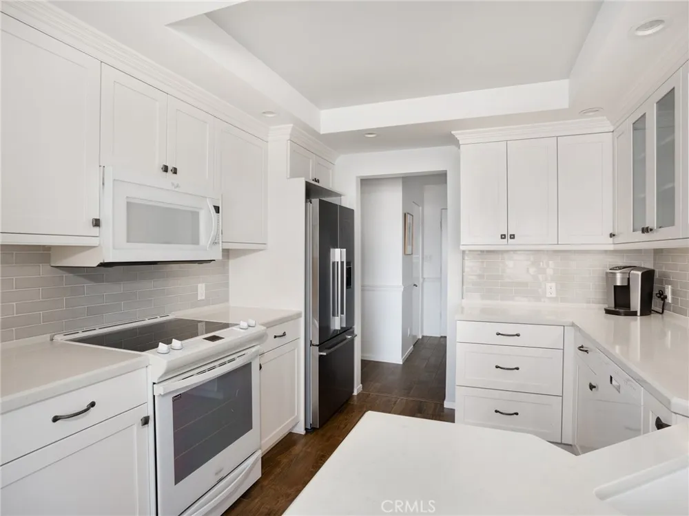 635 Paseo De La Playa #203 Redondo Beach, CA 90277