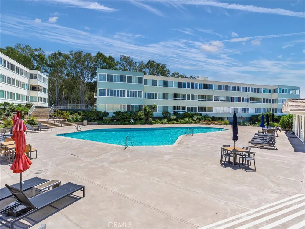 635 Paseo De La Playa #203 Redondo Beach, CA 90277