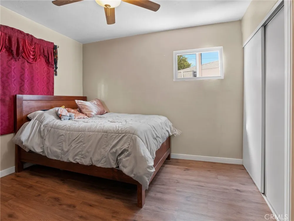 2404 Roxbury Dr San Bernardino, CA 92404
