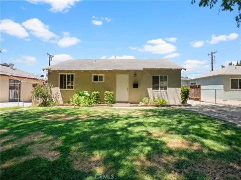 2404 Roxbury Dr