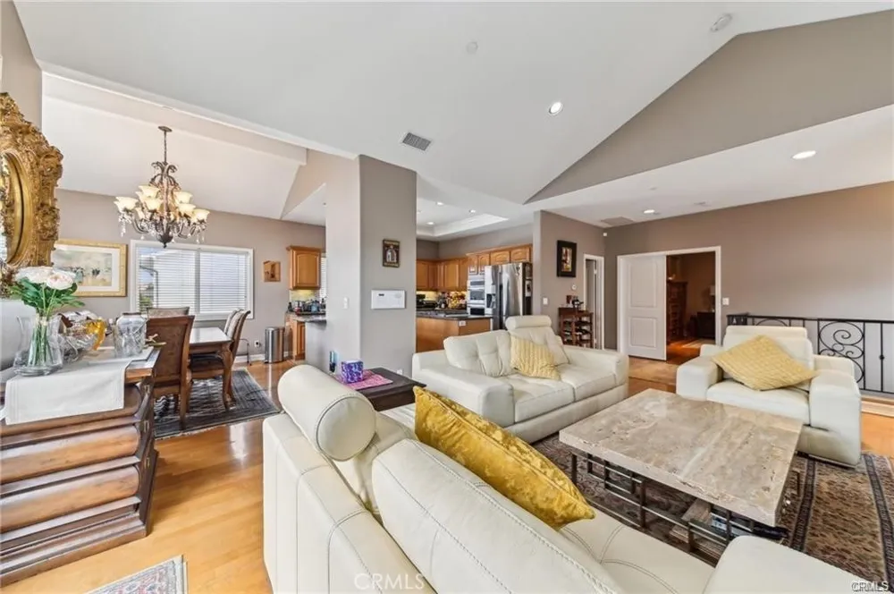 211 S. Francisca Avenue #B Redondo Beach, CA 90277