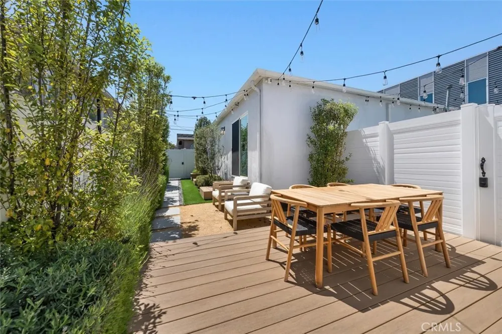 1430 Bonnie Brae Hermosa Beach, CA 90254