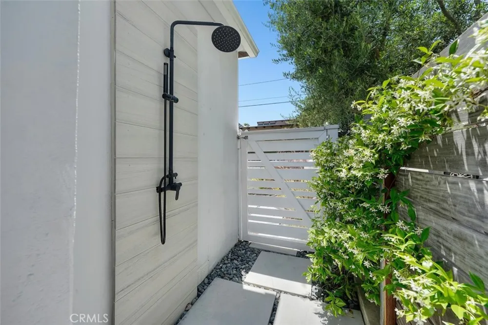 1430 Bonnie Brae Hermosa Beach, CA 90254