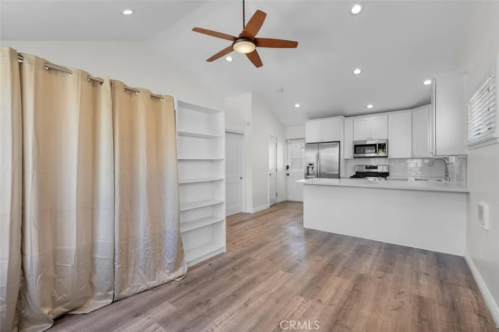 1430 Bonnie Brae Hermosa Beach, CA 90254
