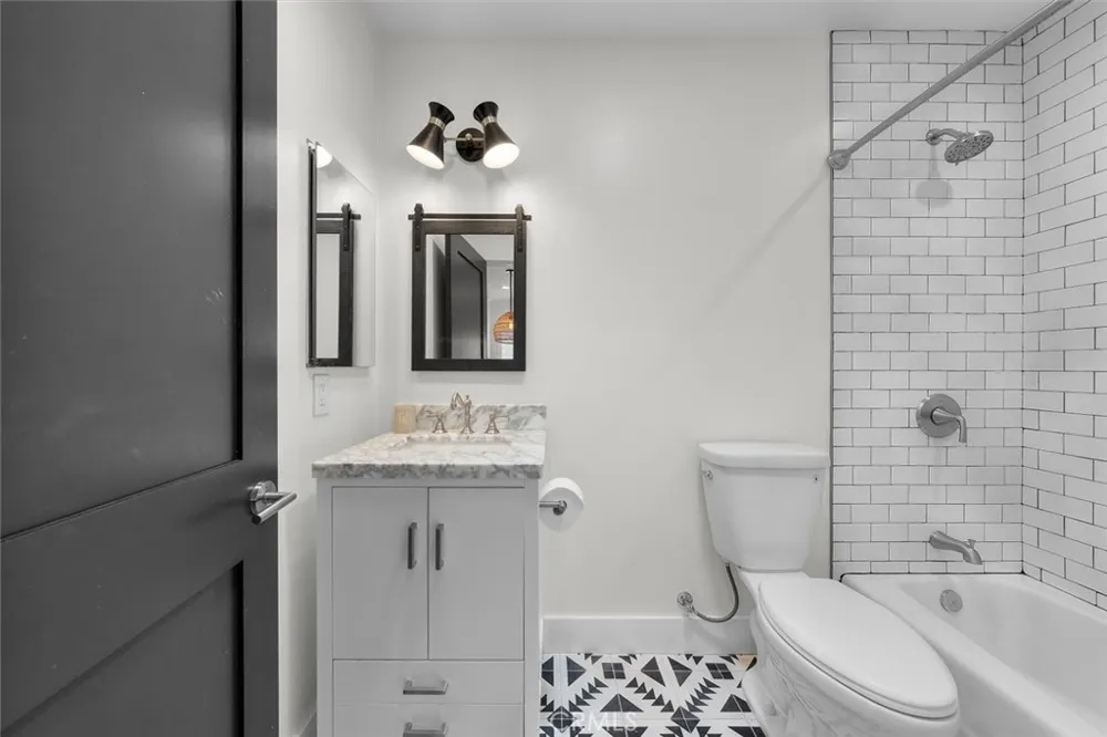 1430 Bonnie Brae Hermosa Beach, CA 90254