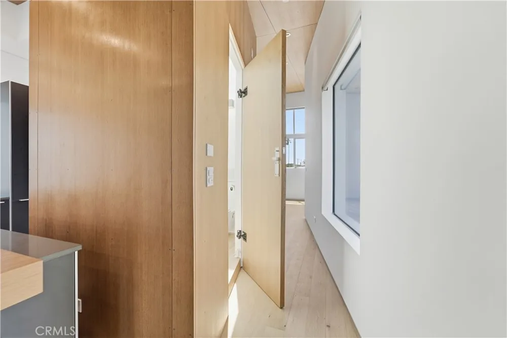404 Grand Boulevard Venice, CA 90291