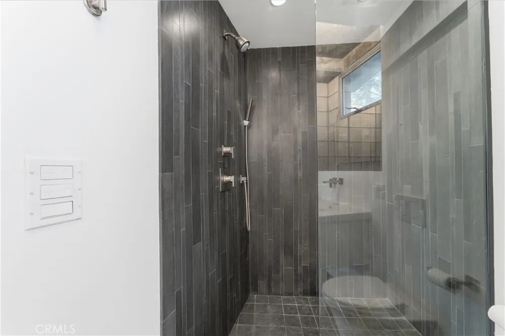 404 Grand Boulevard Venice, CA 90291