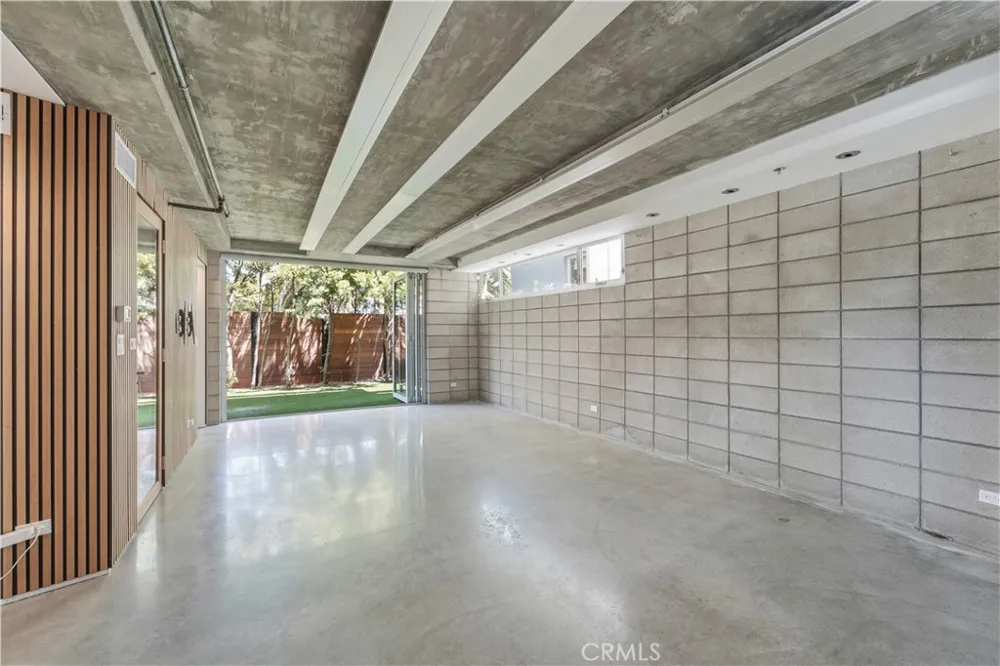 404 Grand Boulevard Venice, CA 90291